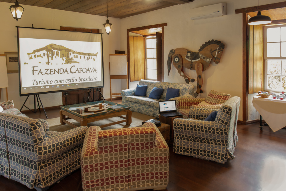 Sala-Urucum-sofás-2